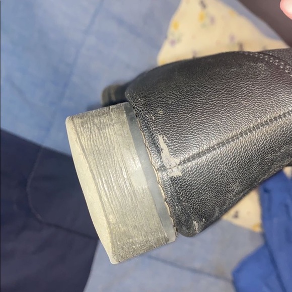 Boots - Picture 2 of 7